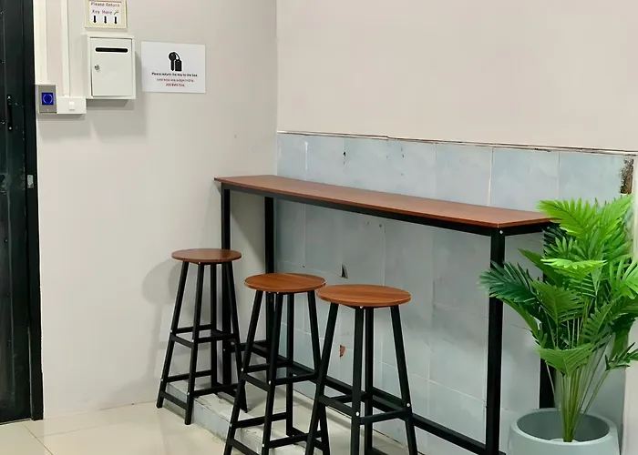 Go Wat Trai Mit - Mrt Hua Lamphong Apartment