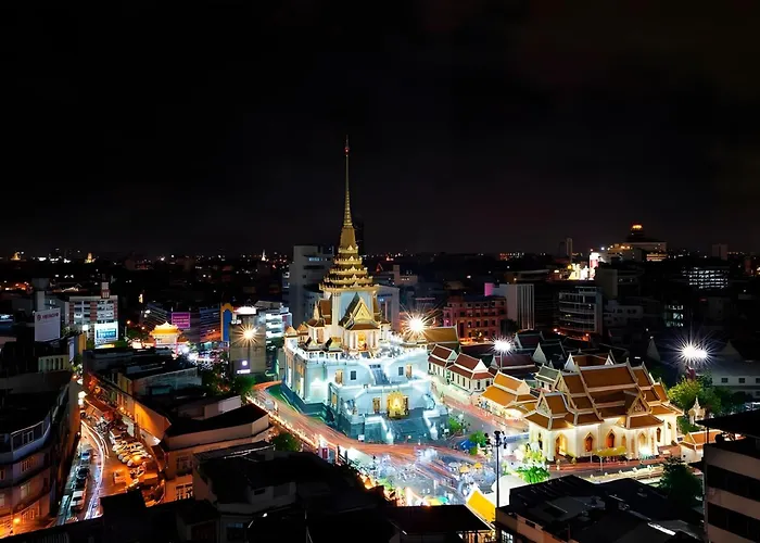 Go Wat Trai Mit - Mrt Hua Lamphong *